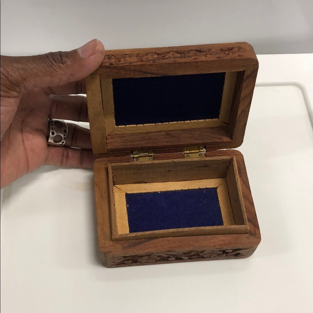 Handcrafted Wooden Decorative Box from India - Picture 4 of 5
